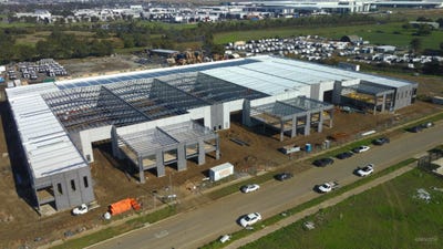 /international/au/wh-9-10-11-12-70-volk-road-cranbourne-west-vic-505171408/