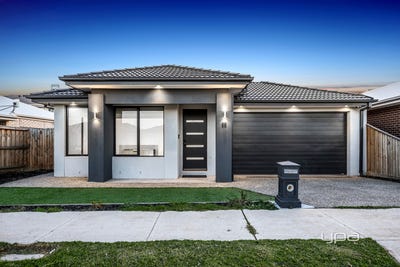 /international/au/96-clipstone-crescent-fraser-rise-vic-151478660/