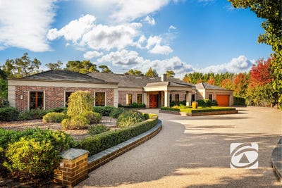 /international/au/4-pagebrook-road-berwick-vic-148468088/