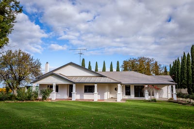 /international/au/91-maaoupe-road-penola-sa-700409956/