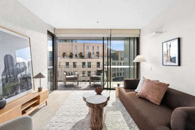 /international/au/65-46-honeysett-view-kingston-act-151394288/