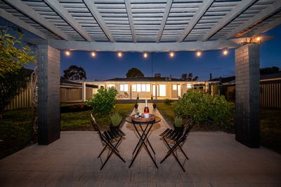 /international/au/8-esperance-street-northam-wa-151318636/