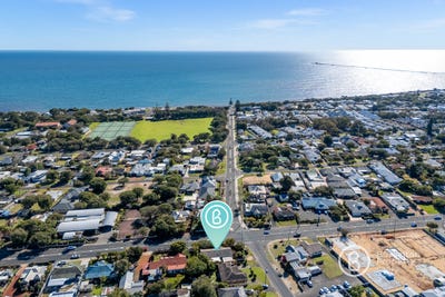 /international/au/2-abbey-street-west-busselton-wa-148728924/