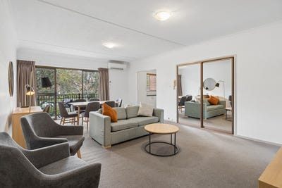 /international/au/13-9-dawes-street-griffith-act-152492940/