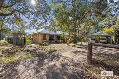 /international/au/197-mount-cole-road-mount-cole-vic-700406884/