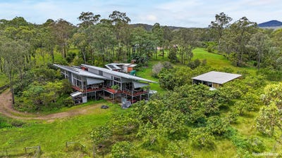 /international/au/82-eucalyptus-road-millstream-qld-150539416/
