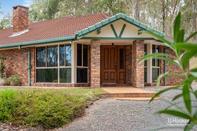 /international/au/27-whiteside-road-whiteside-qld-151573980/