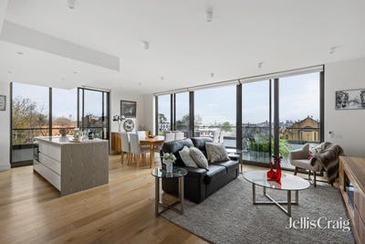 /international/au/204-2-gascoyne-street-canterbury-vic-148751988/