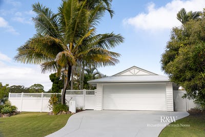 /international/au/40-lake-entrance-boulevard-noosaville-qld-151530784/