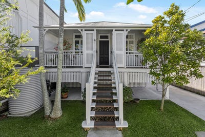 /international/au/19-barton-road-hawthorne-qld-150684024/