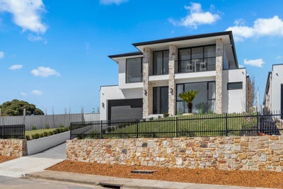 /international/au/32-ross-street-seaview-downs-sa-152607672/