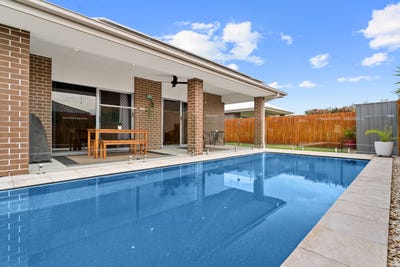 /international/au/5-chestnut-crescent-caloundra-west-qld-151476668/