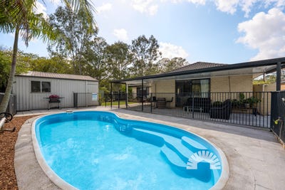 /international/au/57-almond-way-bellmere-qld-152482420/