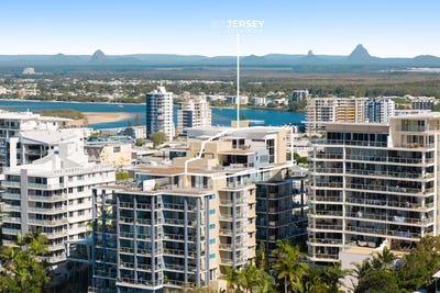 /international/au/47-7-canberra-terrace-kings-beach-qld-151431572/