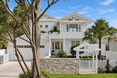/international/au/23-cloudsley-street-noosaville-qld-151337232/