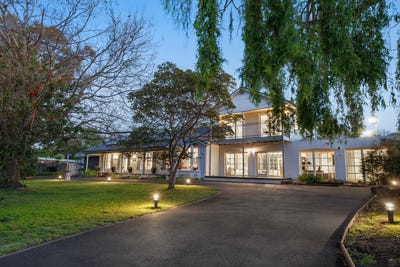/international/au/7-darvell-lane-mount-eliza-vic-152577792/