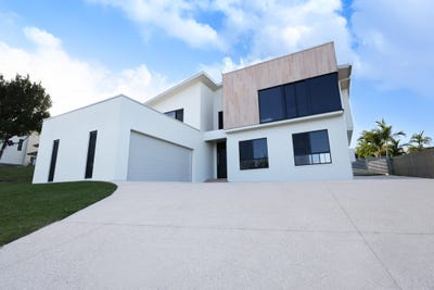 /international/au/51-douglas-crescent-rural-view-qld-147987276/