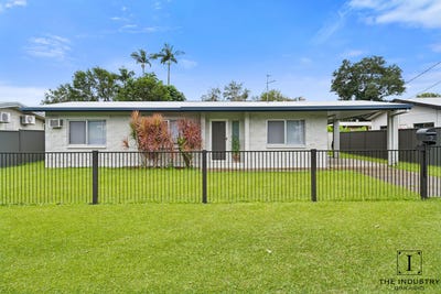 /international/au/9-armbrust-street-manoora-qld-151109908/
