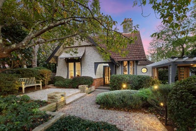 /international/au/29-water-street-wahroonga-nsw-151206500/