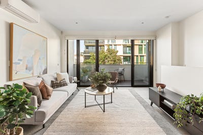 /international/au/11-17-kent-street-richmond-vic-151251500/