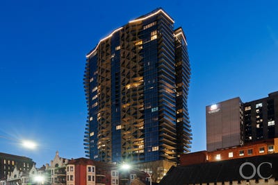 /international/au/3503-17-austin-street-adelaide-sa-151432888/