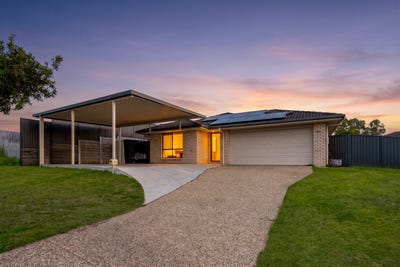 /international/au/9-edgeware-road-pimpama-qld-151637024/