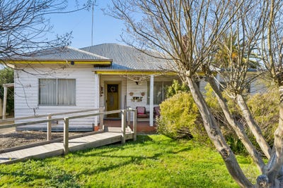 /international/au/1-minerva-street-mansfield-vic-152526828/