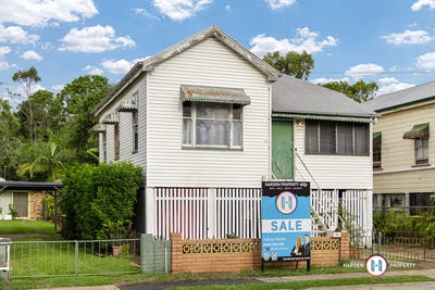 /international/au/15-second-avenue-sandgate-qld-151234880/
