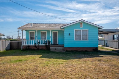 /international/au/105-tonkin-street-temora-nsw-151095932/