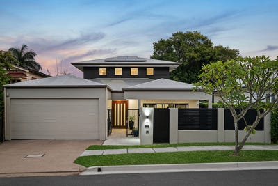 /international/au/16-david-street-tennyson-qld-151558820/