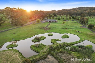 /international/au/214-killara-road-gruyere-vic-700399128/