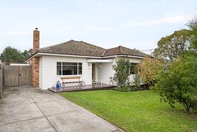 /international/au/10-ashkanasy-avenue-pascoe-vale-vic-151545700/