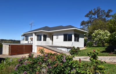 /international/au/12-amaroo-place-yass-nsw-152648112/
