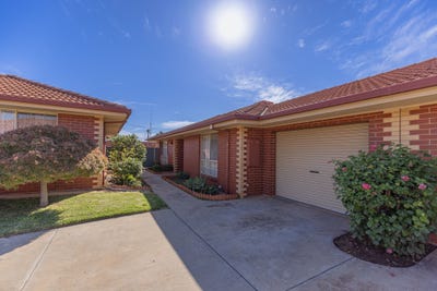 /international/au/4-269-277-beveridge-street-swan-hill-vic-151194284/