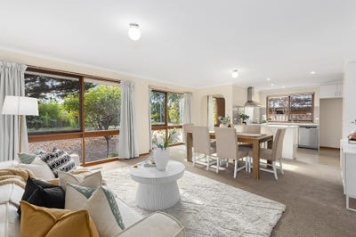 /international/au/28-wambool-street-narrabundah-act-151200328/