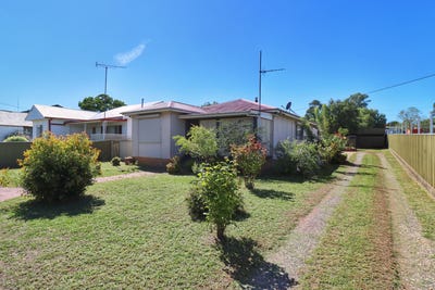 /international/au/87-redfern-street-cowra-nsw-150800496/