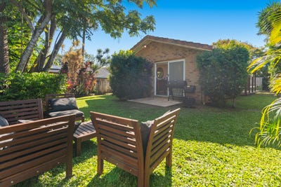 /international/au/12-hauff-close-eagleby-qld-151427844/