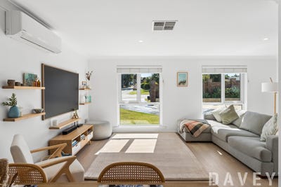 /international/au/82-poynter-drive-duncraig-wa-152633852/