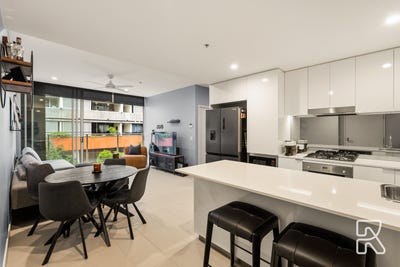 /international/au/20301-37-kyabra-street-newstead-qld-152659164/