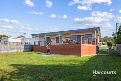 /international/au/59-emma-street-bridport-tas-151473964/