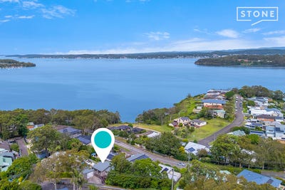/international/au/24-pannamena-crescent-eleebana-nsw-150665688/