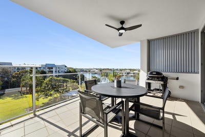/international/au/42-51-grand-parade-kawana-island-qld-148562840/?lang=en