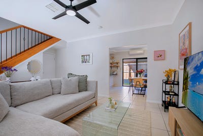 /international/au/3-19-daniells-street-carina-qld-152558192/