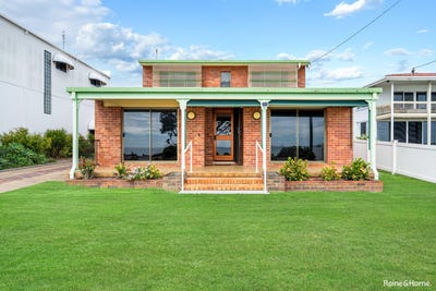 /international/au/89-esplanade-point-vernon-qld-151142372/
