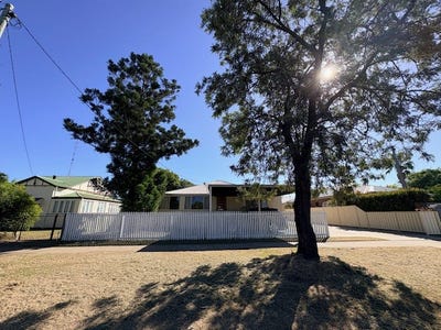 /international/au/1-57-marian-street-miles-qld-151104268/