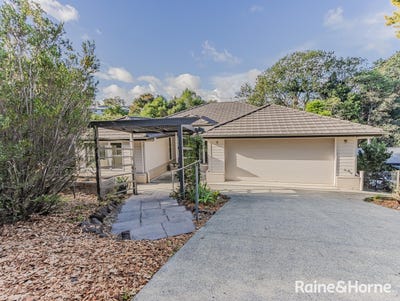 /international/au/2-tree-street-murwillumbah-nsw-151580976/