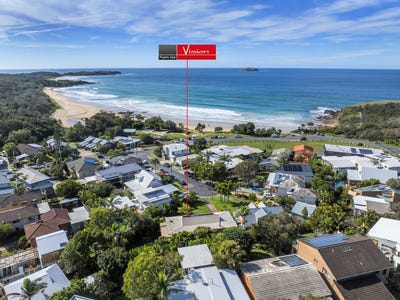 /international/au/10-surf-street-emerald-beach-nsw-151578844/