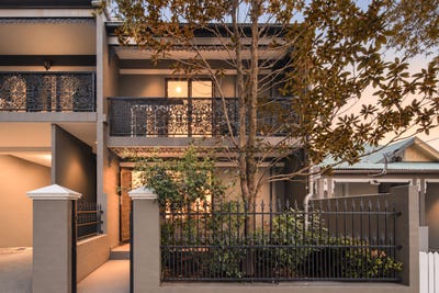 /international/au/1-33-35-burren-street-erskineville-nsw-152647400/