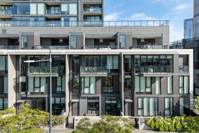 /international/au/937-collins-street-docklands-vic-151011168/