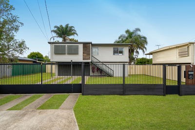 /international/au/38-dublin-drive-eagleby-qld-148299024/